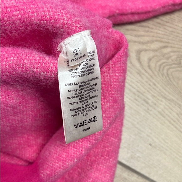 Free People Bright Pink V-Neck Sweater - Picture 4 of 6